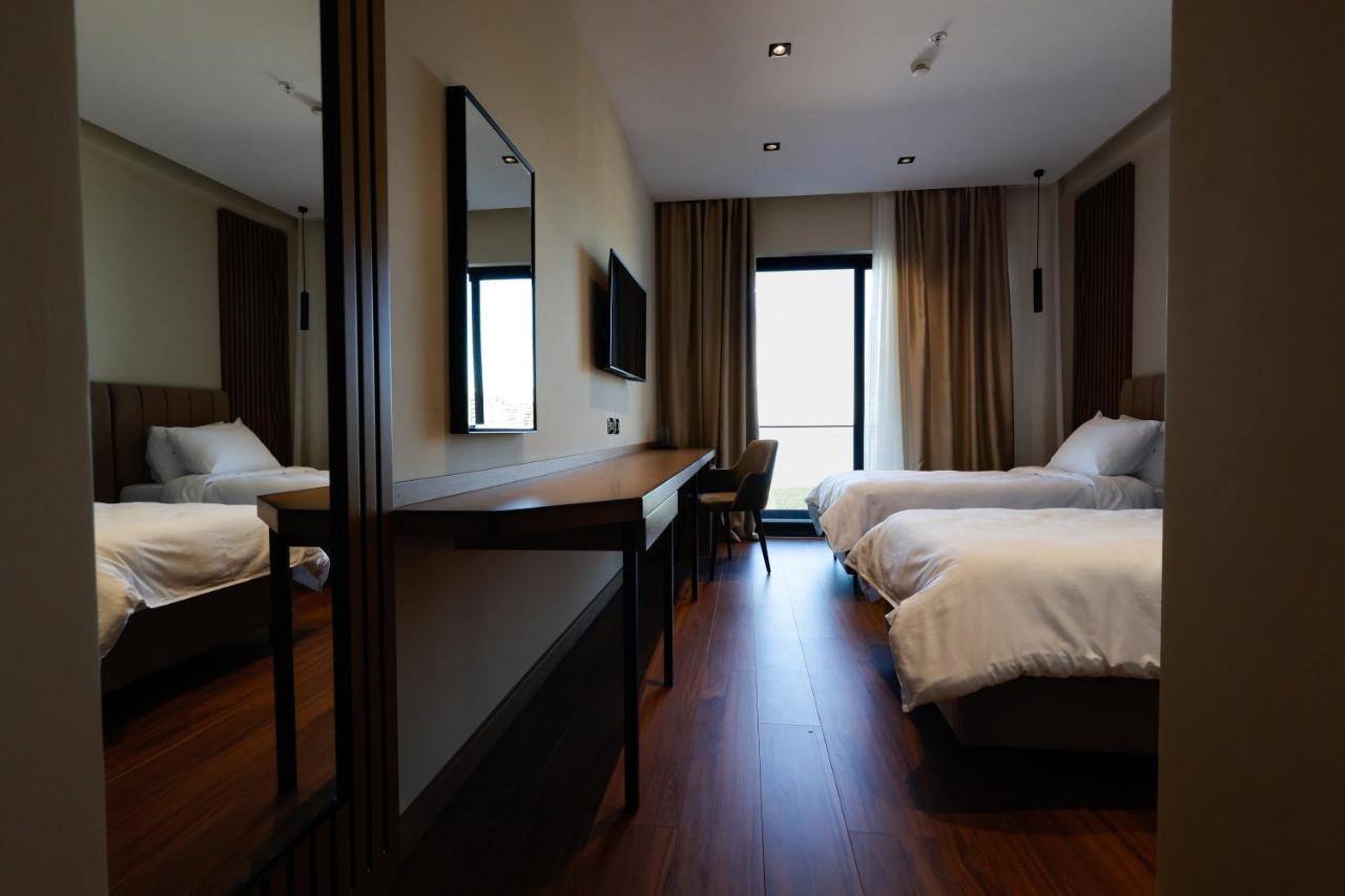 Valza Boutique Hotel Vlorë エクステリア 写真