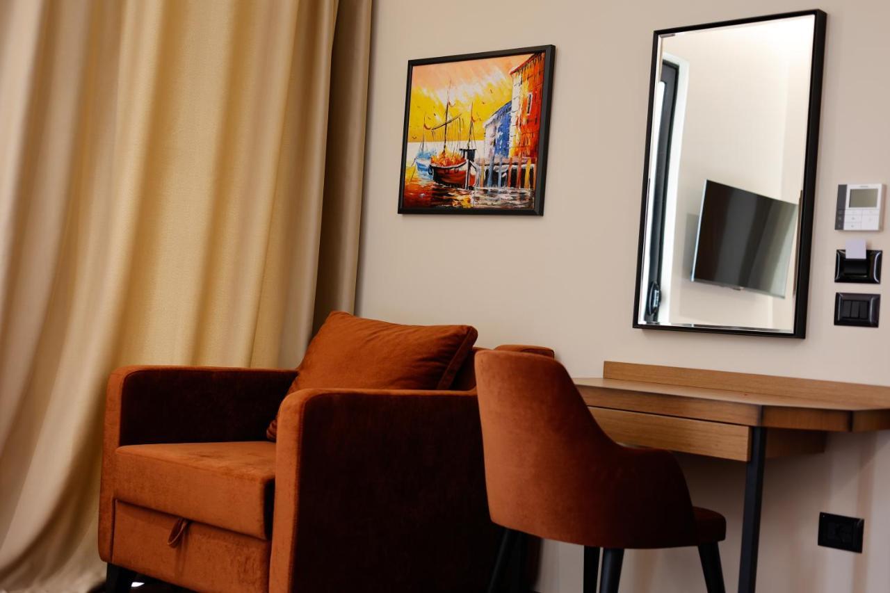 Valza Boutique Hotel Vlorë エクステリア 写真