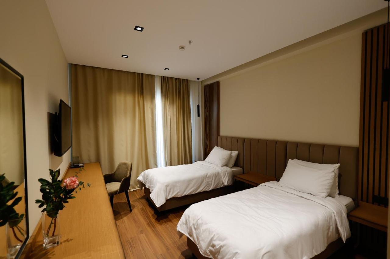 Valza Boutique Hotel Vlorë エクステリア 写真