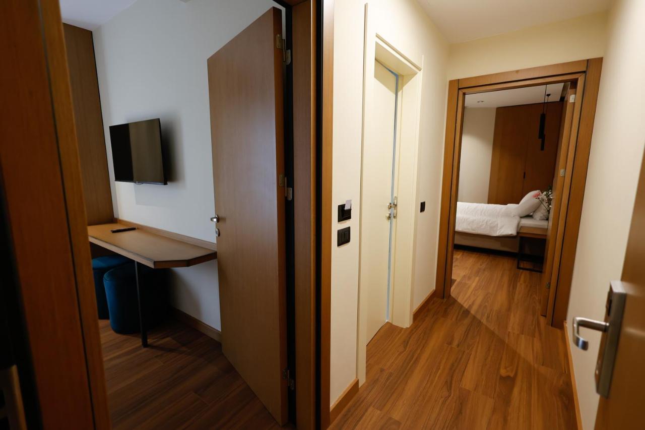 Valza Boutique Hotel Vlorë エクステリア 写真