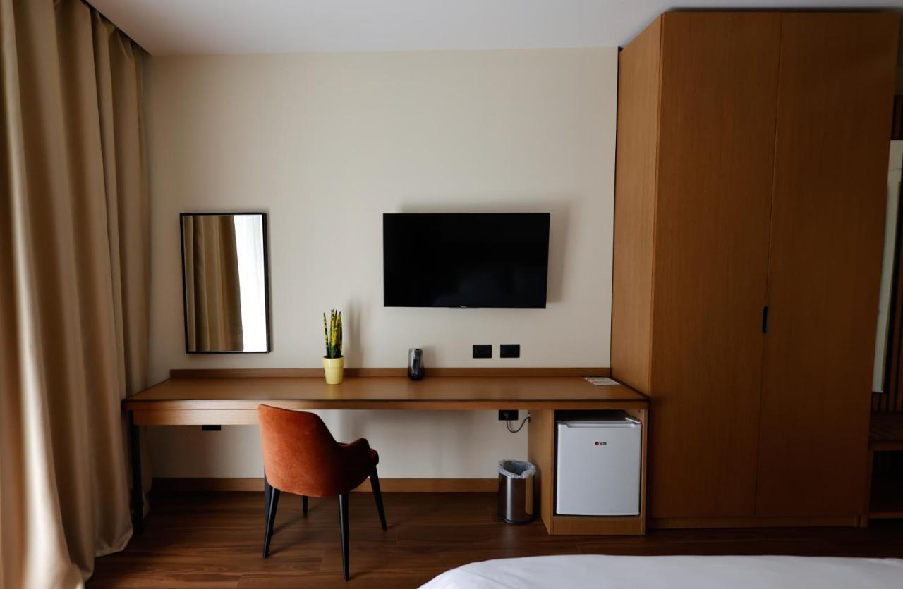 Valza Boutique Hotel Vlorë エクステリア 写真
