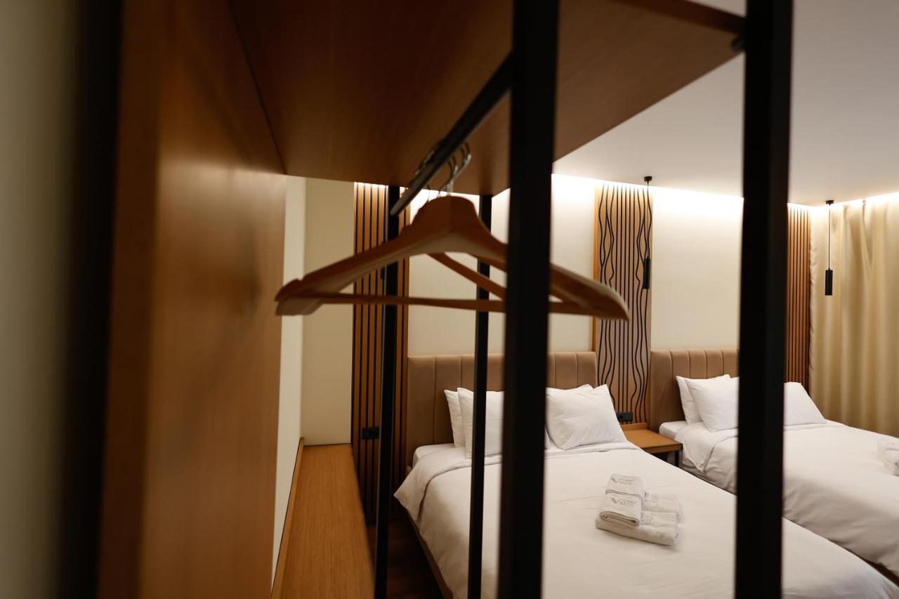 Valza Boutique Hotel Vlorë エクステリア 写真