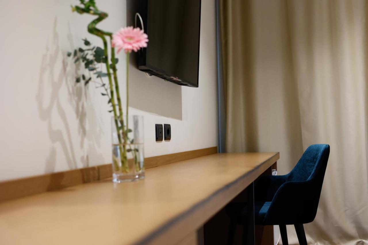 Valza Boutique Hotel Vlorë エクステリア 写真